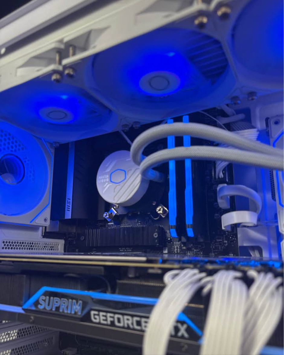 Custom gaming PC internals – CPU cooler and GPU close-up